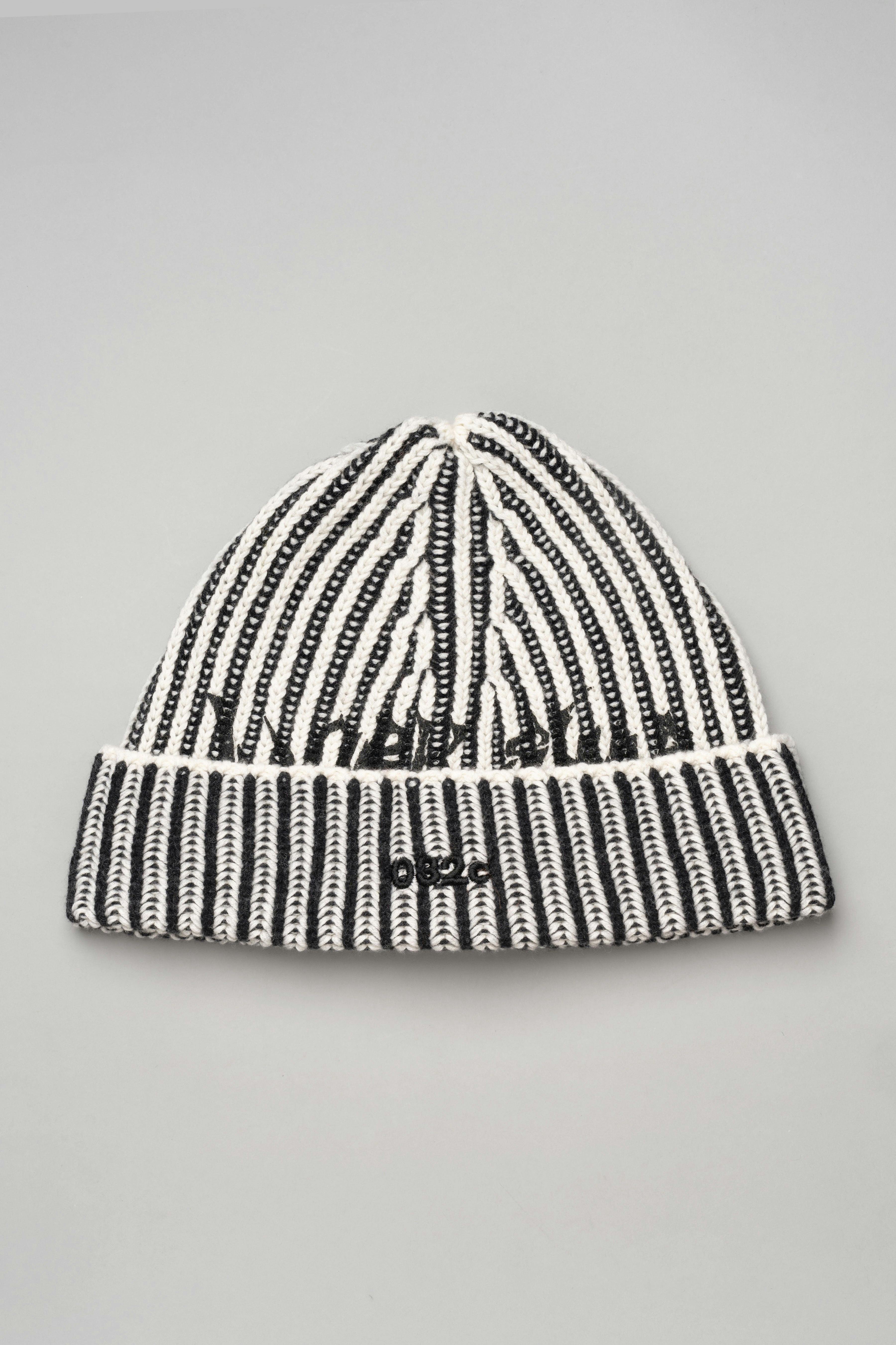 "CRUSADER" RIB BEANIE - WU102552