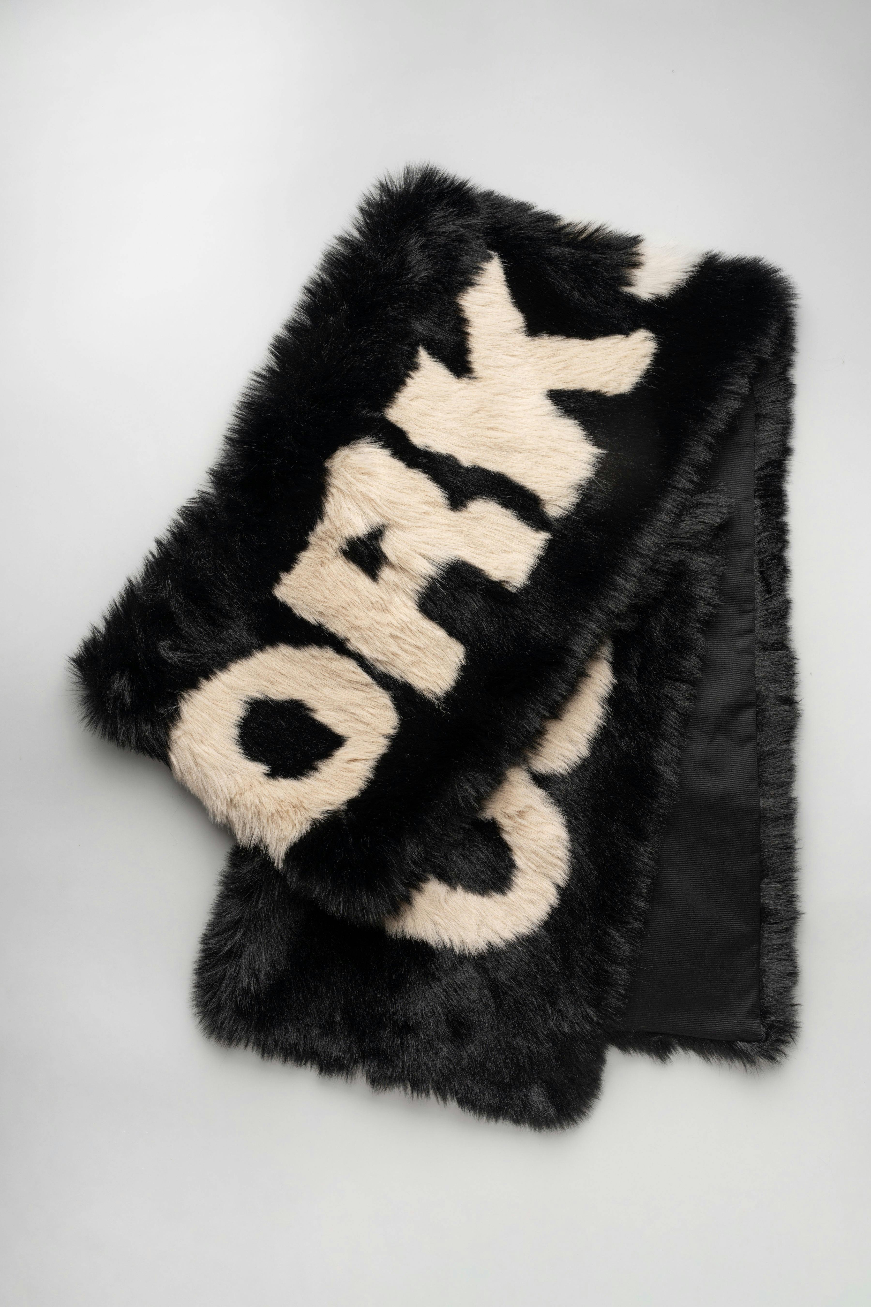 "ANTI-GAUGUIN" FAUX FUR SCARF - WU102577