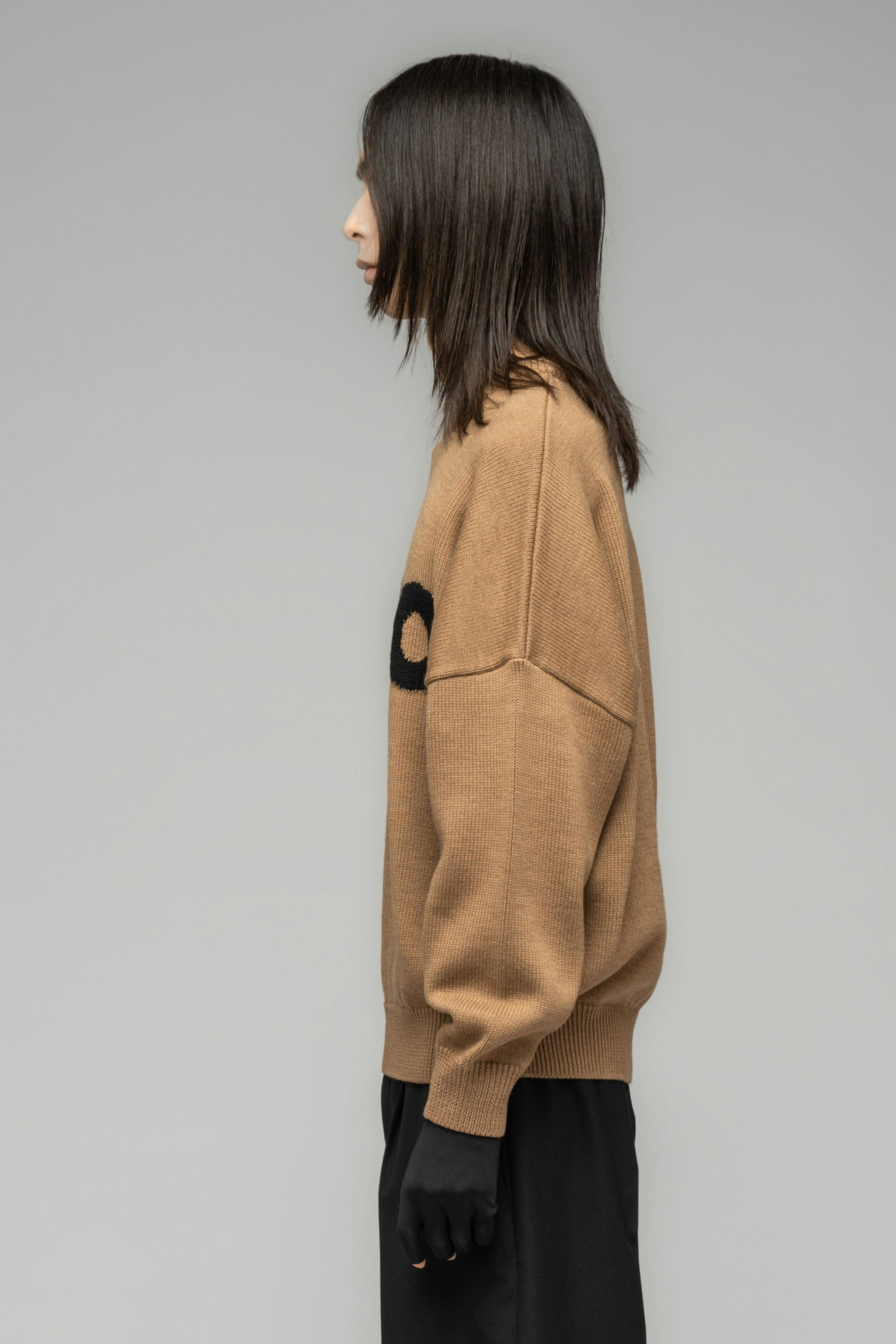 "SELFIE" SWEATER CAMEL - SSP_582-2