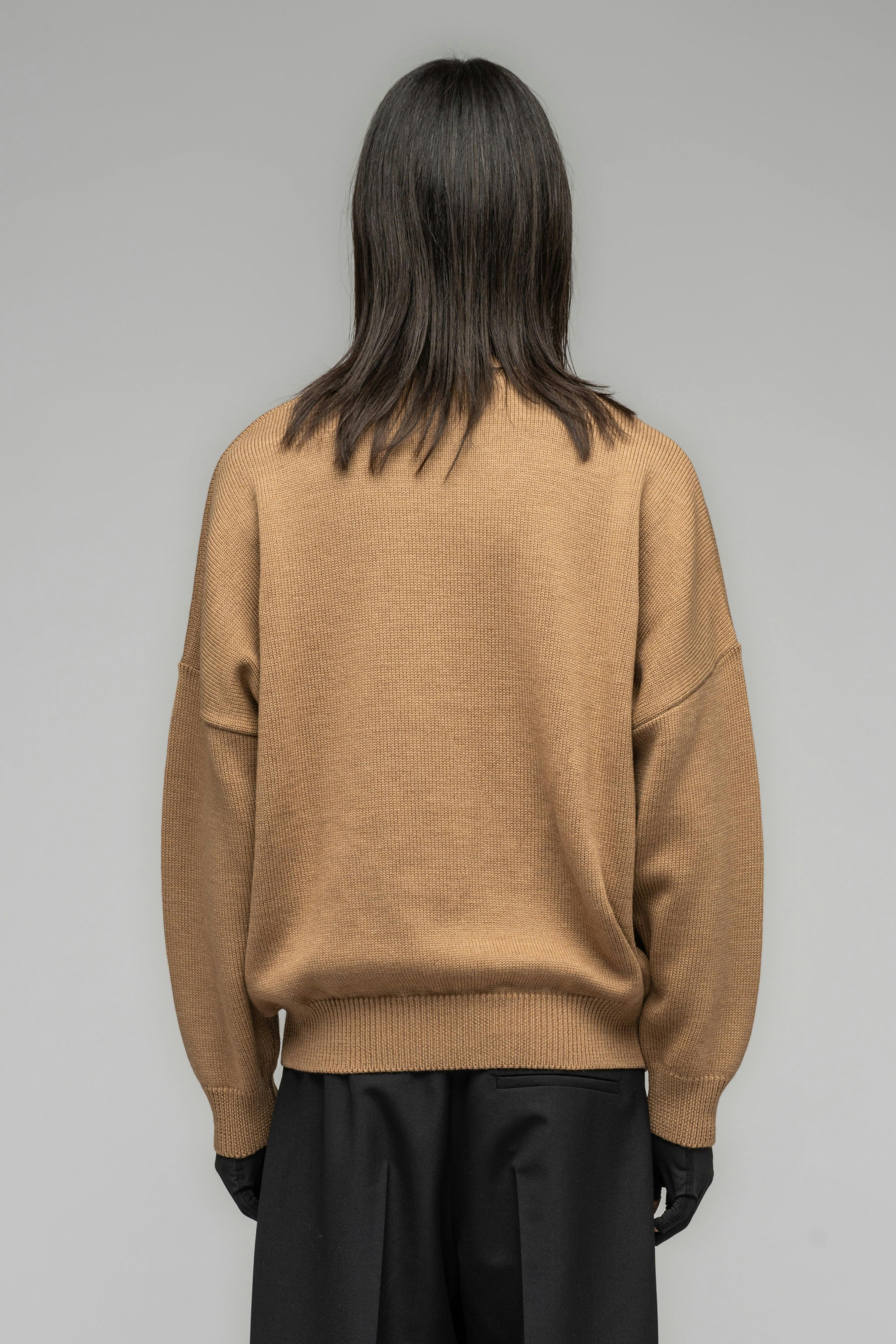 "SELFIE" SWEATER CAMEL - SSP_583-2